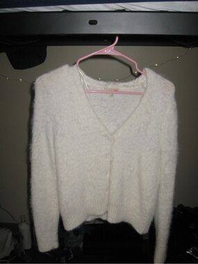 Adolfo Dominguez Cream Fuzzy V-Neck Button Cardigan